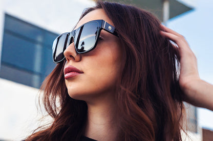 Marylin Sunglasses: Ultra Black