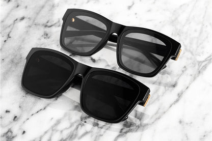 Marylin Sunglasses: Ultra Black